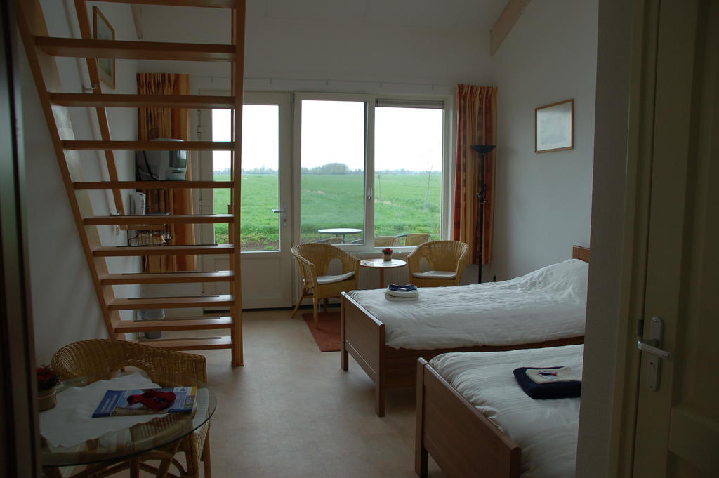 Boerderij "De Verwondering" Goudriaan Cameră foto